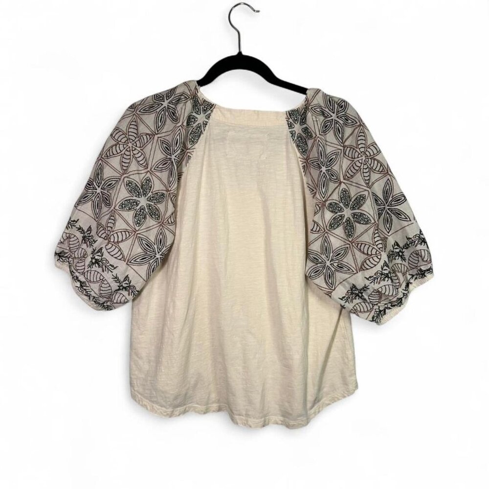 Cupio Embroidered Floral Bubble Sleeve Cream Blouse - Picture 6 of 7